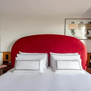 https://melia-royal-alma.fr-paris.fr