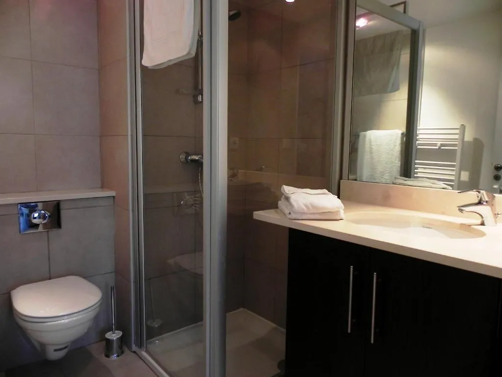 *** Hotel Residence Services Calypso Calanques Plage Marseille France