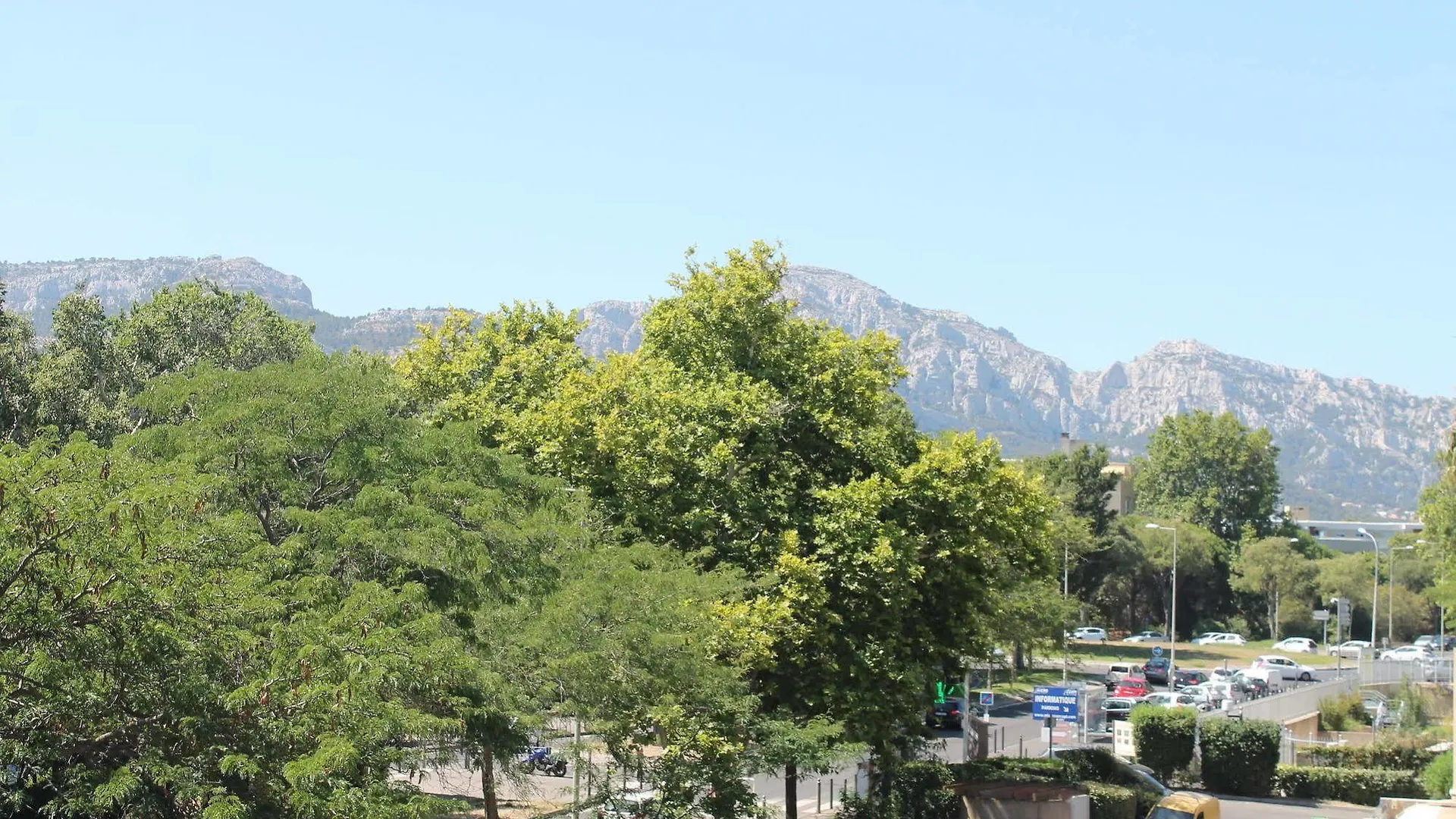 Residence Services Calypso Calanques Plage Marseille 3*,
